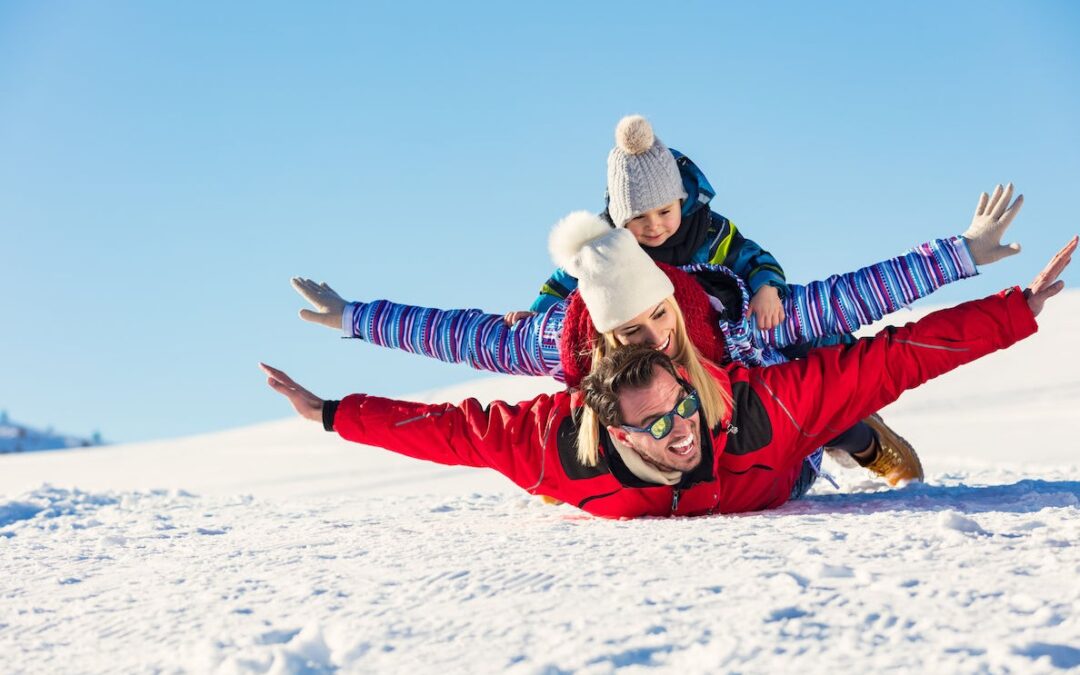 Esquiar en familia: una actividad para disfrutar juntos